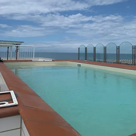 Saporedimare - Full Comfort Quiet With Seaview Rooftop Pool Marina di Pietrasanta